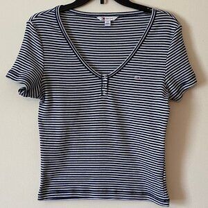 Large Tommy Jeans Hilfiger Women's V-Necked Navy Striped Slim-Fit Henley Top